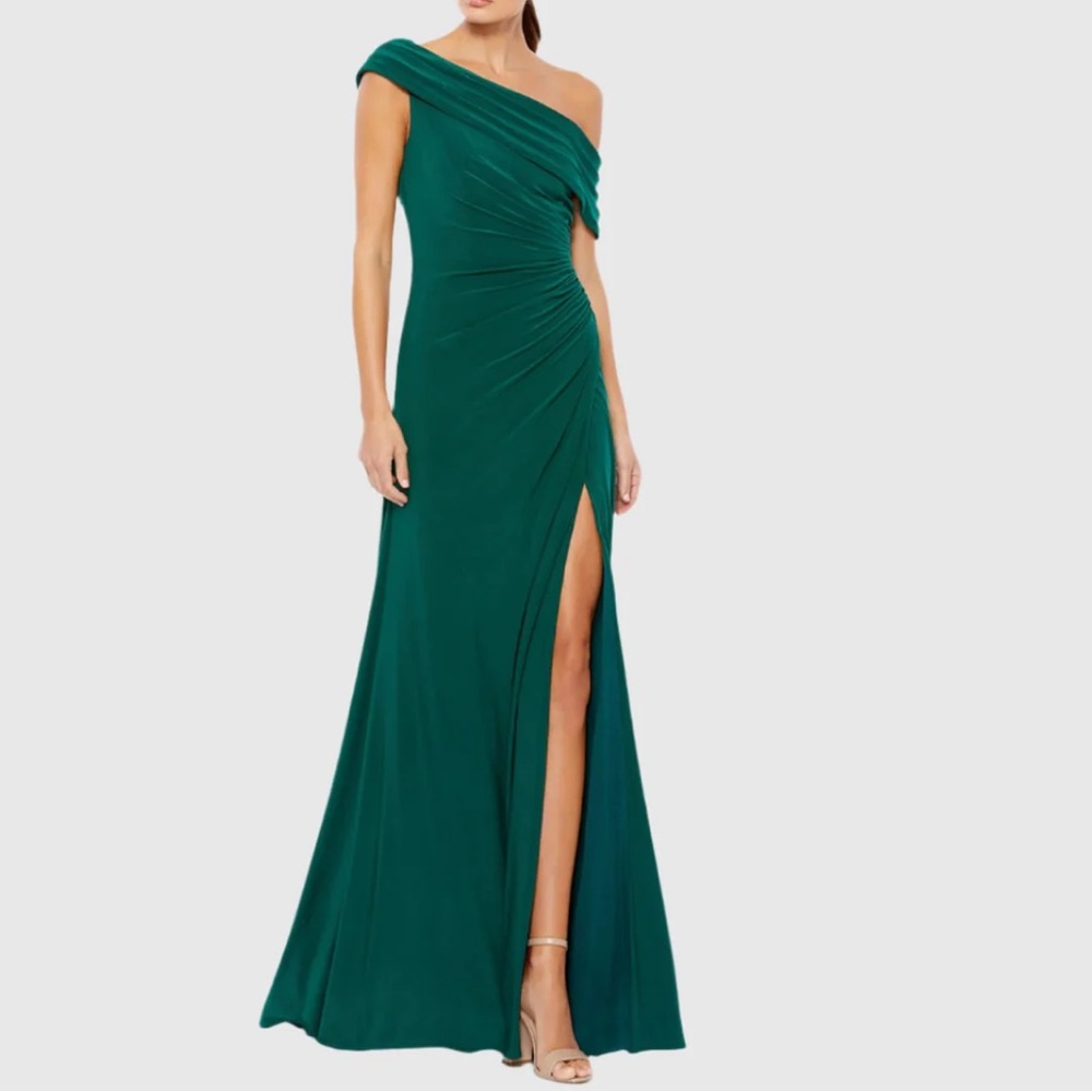 Ieena for Mac Duggal Green Evening Gown